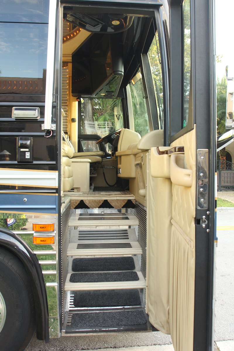 2003 Prevost Liberty XLII For Sale