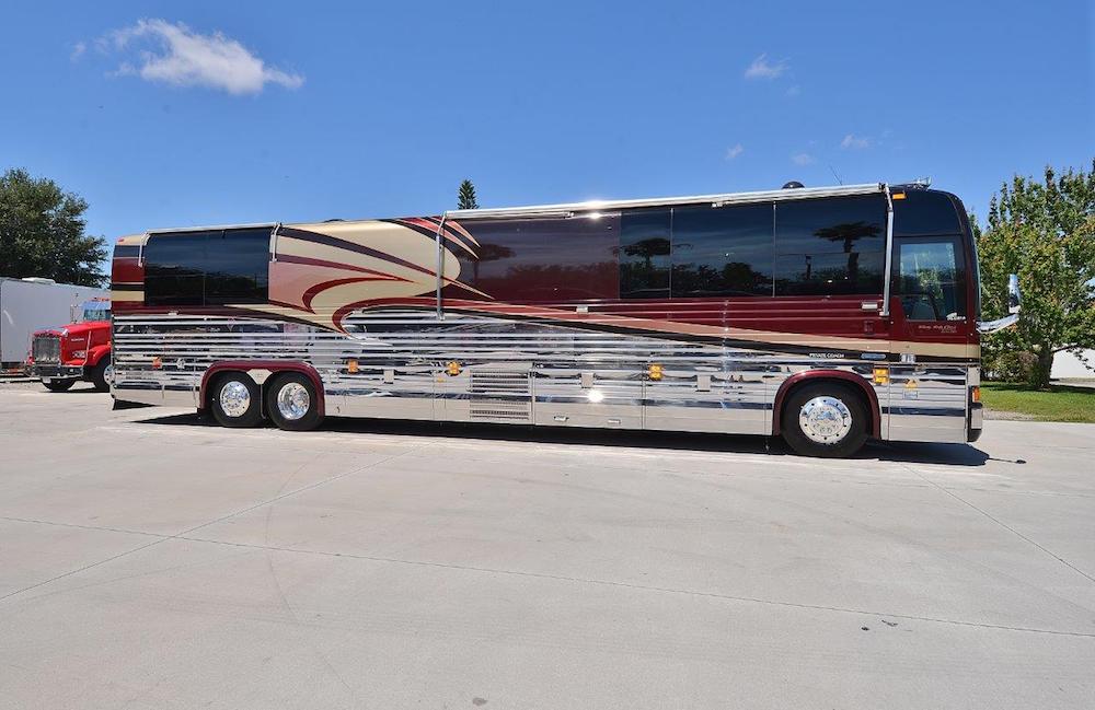 2003 Prevost Liberty XLII For Sale