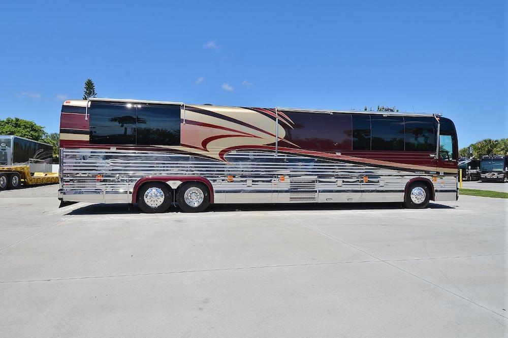 2003 Prevost Liberty XLII For Sale