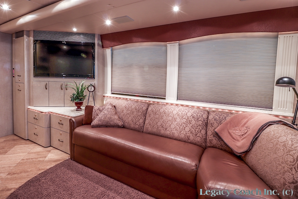 2005 Prevost Marathon XLII For Sale