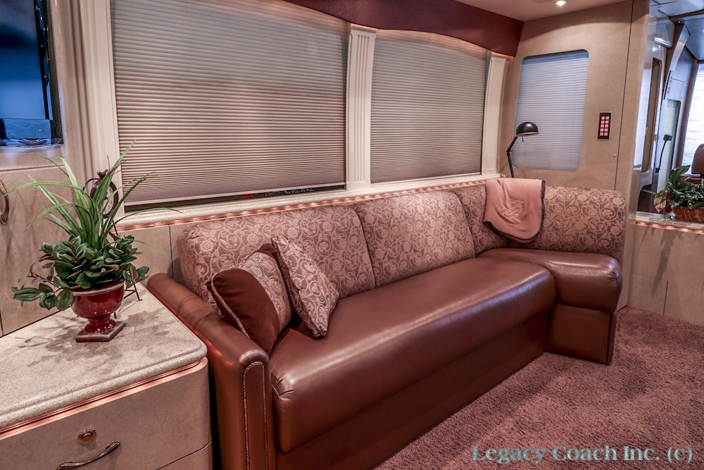 2005 Prevost Marathon XLII For Sale