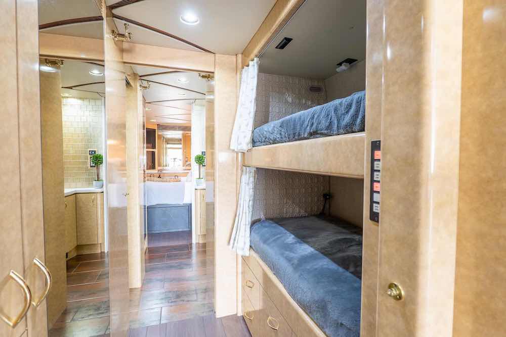 2003 Prevost Marathon XLII For Sale