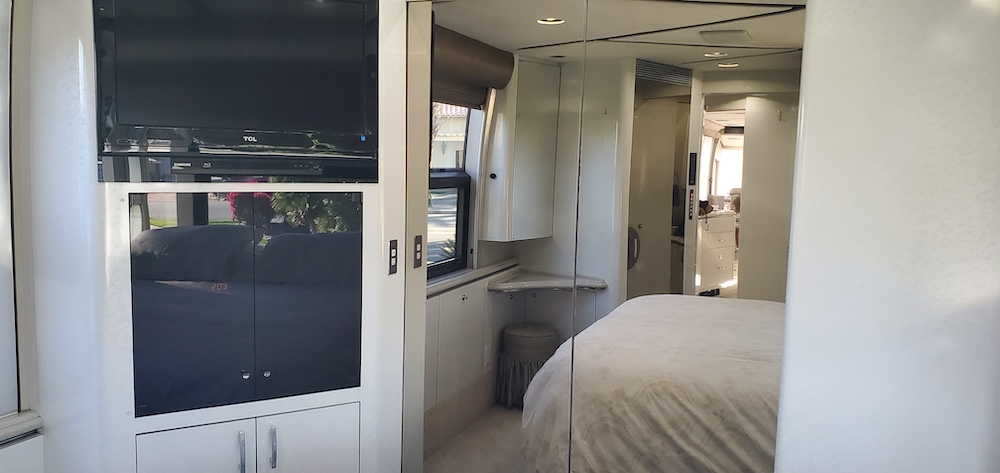 2003 Prevost  Marathon XLII  For Sale