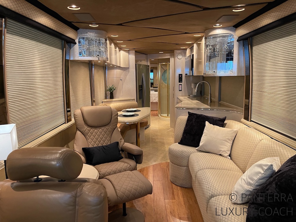 2003 Prevost Marathon XLII For Sale