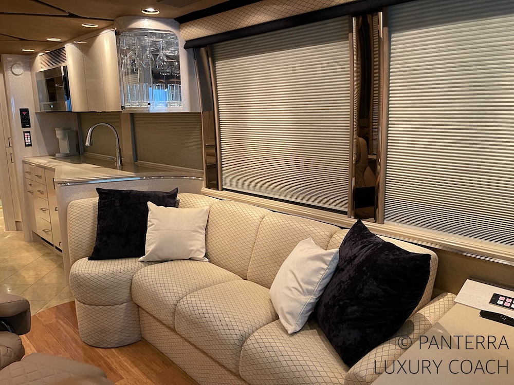 2003 Prevost Marathon XLII For Sale