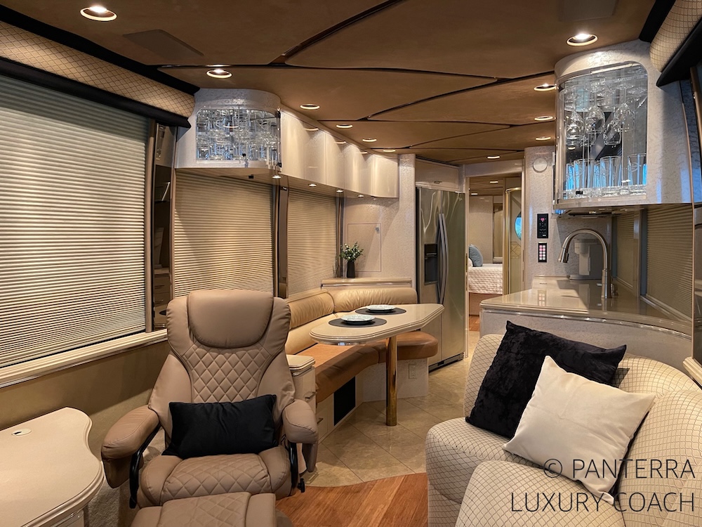 2003 Prevost Marathon XLII For Sale