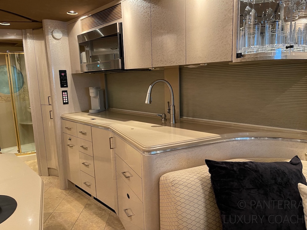 2003 Prevost Marathon XLII For Sale