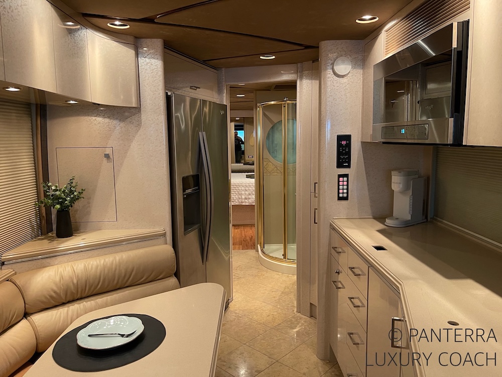 2003 Prevost Marathon XLII For Sale
