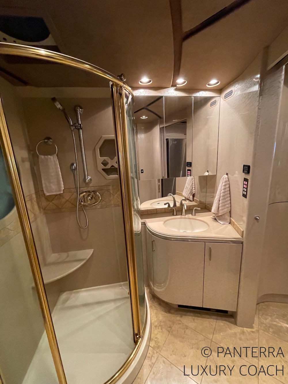 2003 Prevost Marathon XLII For Sale