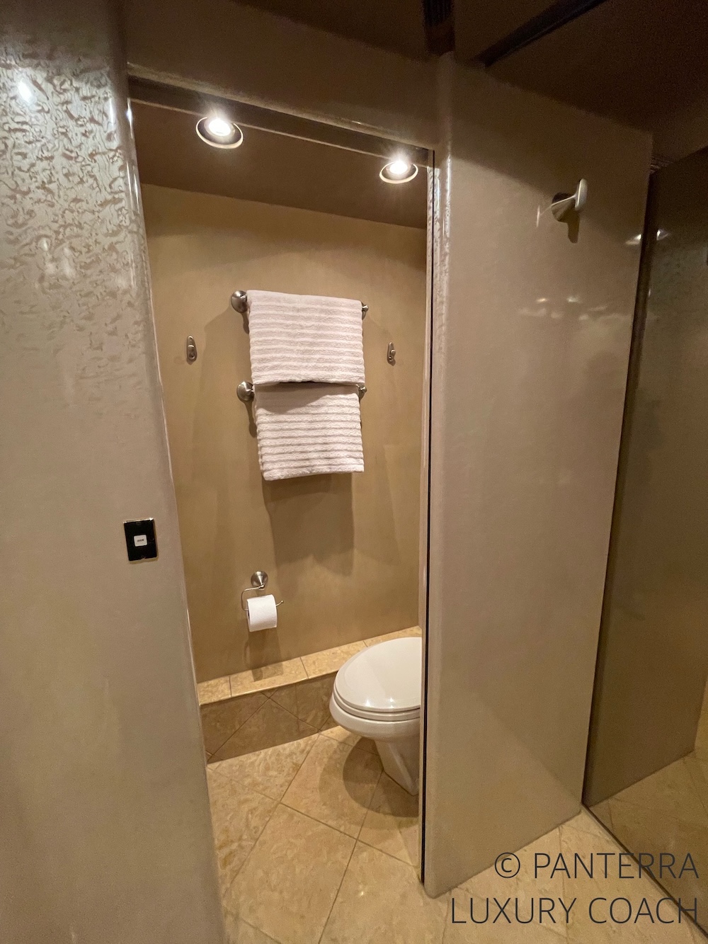2003 Prevost Marathon XLII For Sale