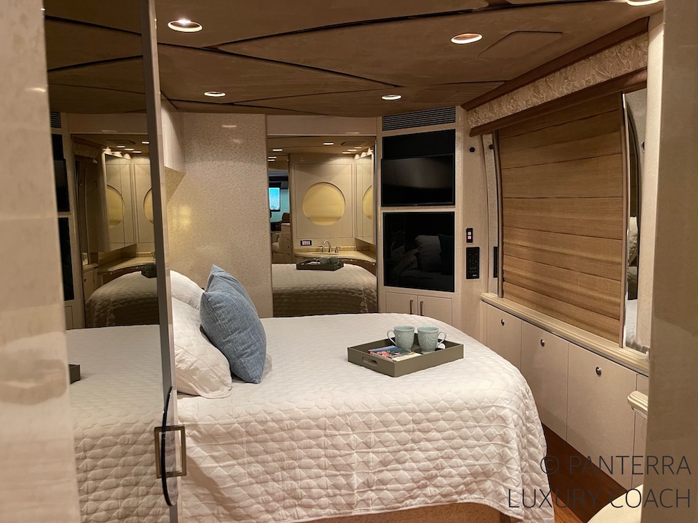 2003 Prevost Marathon XLII For Sale
