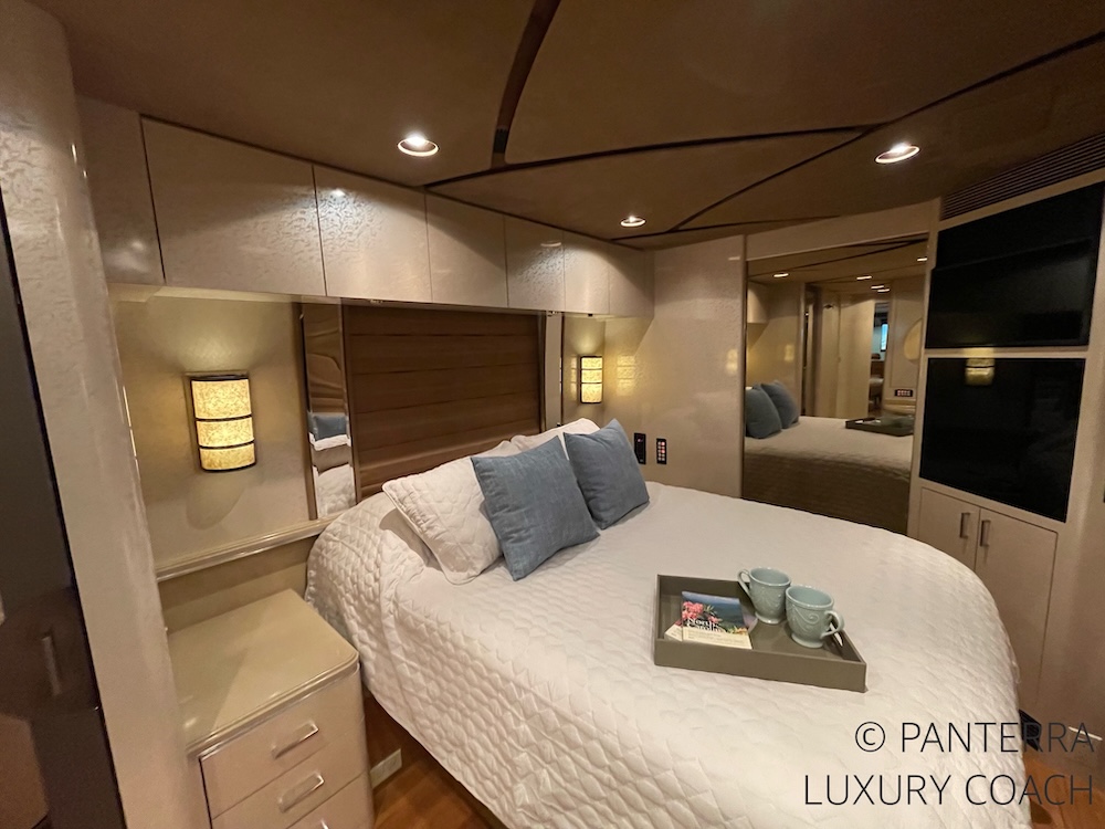 2003 Prevost Marathon XLII For Sale