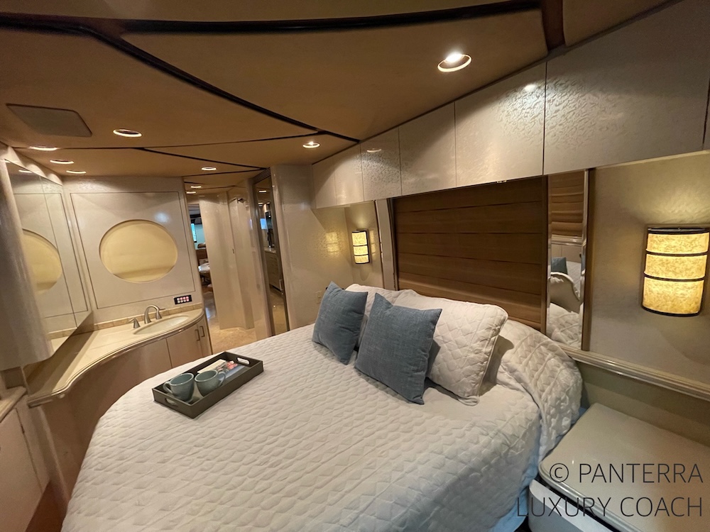 2003 Prevost Marathon XLII For Sale