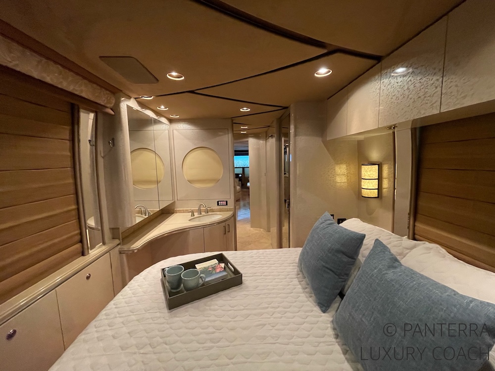 2003 Prevost Marathon XLII For Sale