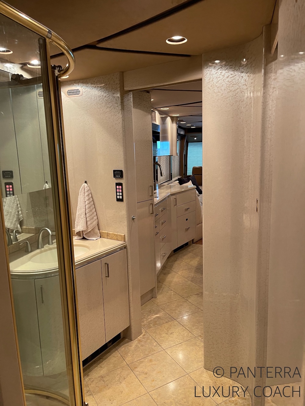 2003 Prevost Marathon XLII For Sale