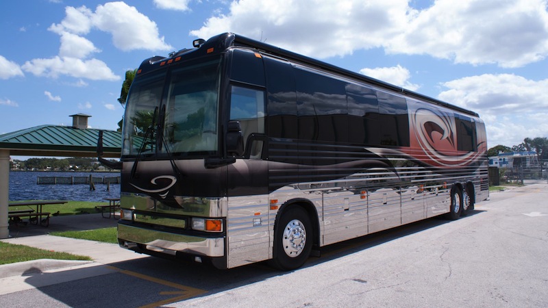 2003 Prevost Millennium XLII  For Sale