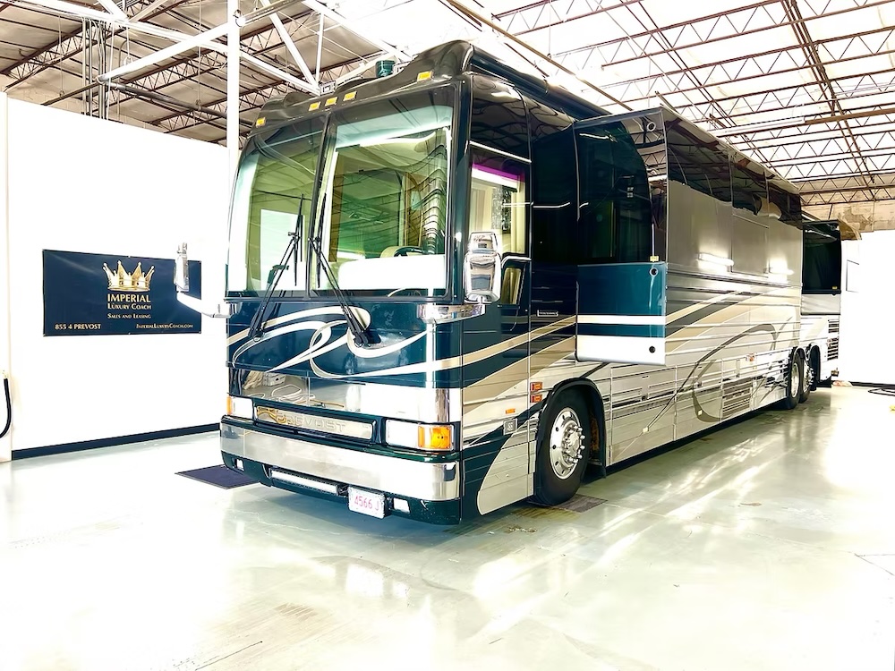 2004 Prevost Country Coach XLII For Sale
