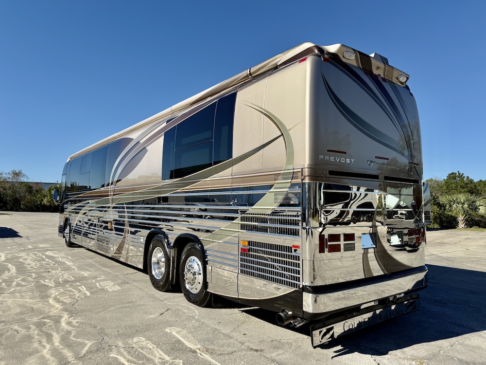 2004 Prevost Country Coach XLII For Sale