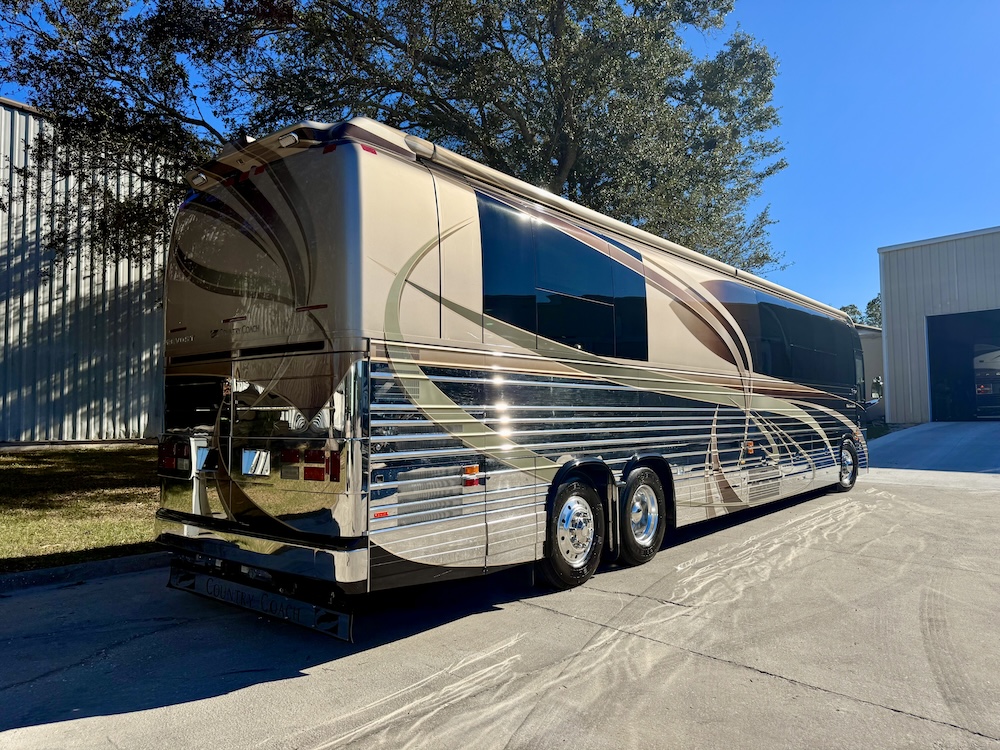 2004 Prevost Country Coach XLII For Sale