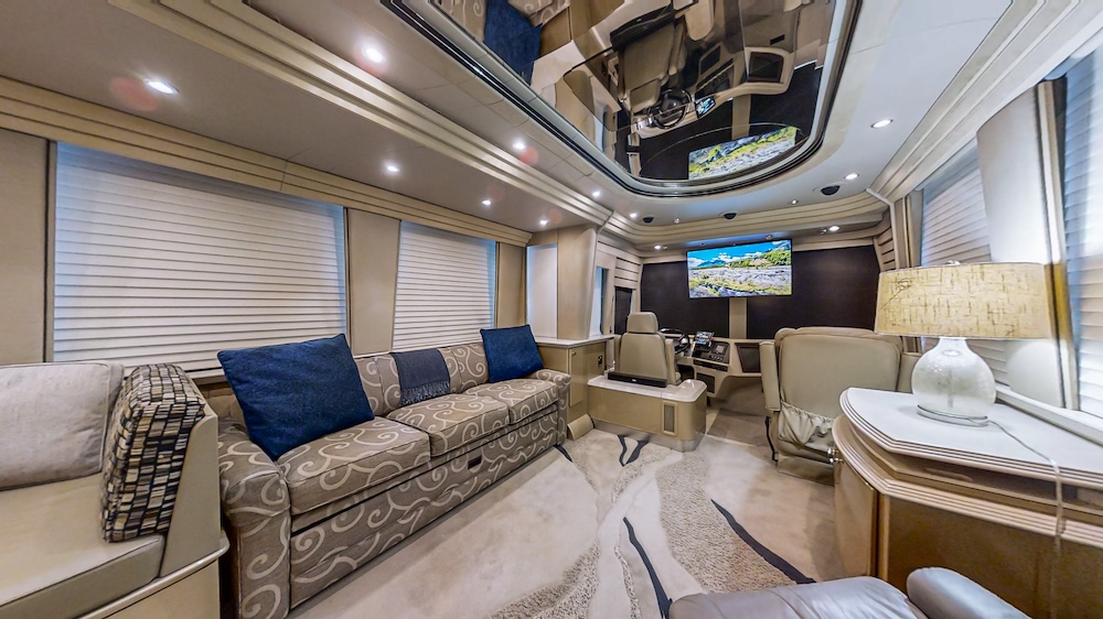 2004 Prevost Country Coach XLII For Sale