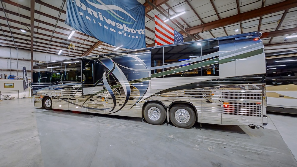 2004 Prevost Country Coach XLII For Sale