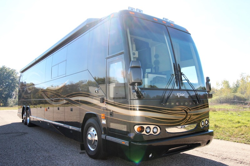 2004 Prevost Featherlite H3-45 For Sale