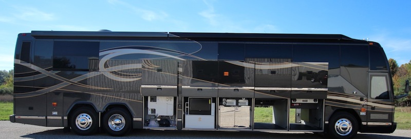 2004 Prevost Featherlite H3-45 For Sale