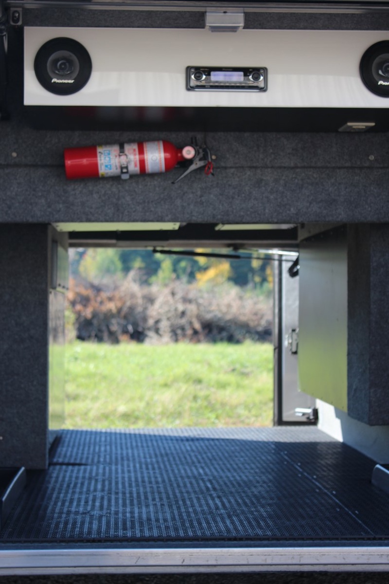 2004 Prevost Featherlite H3-45 For Sale