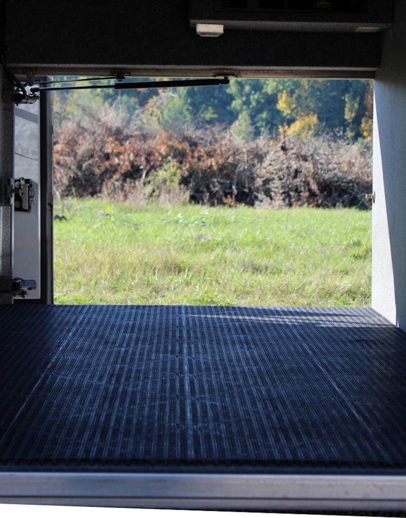 2004 Prevost Featherlite H3-45 For Sale