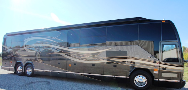 2004 Prevost Featherlite H3-45 For Sale