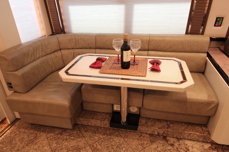 2004 Prevost Featherlite H3-45 For Sale