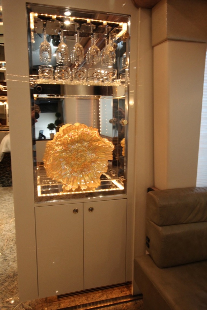 2004 Prevost Featherlite H3-45 For Sale