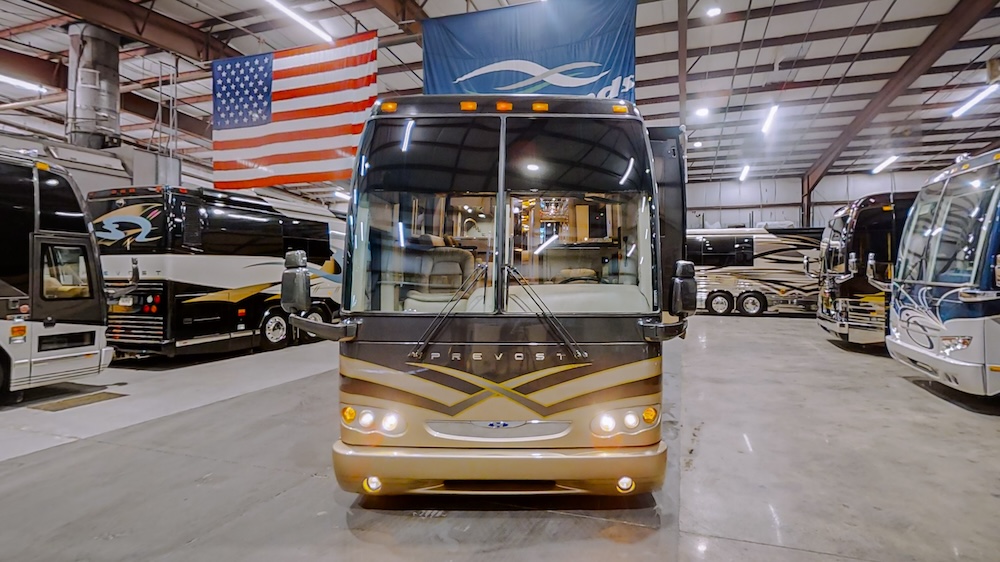 2004 Prevost Featherlite H3-45 For Sale