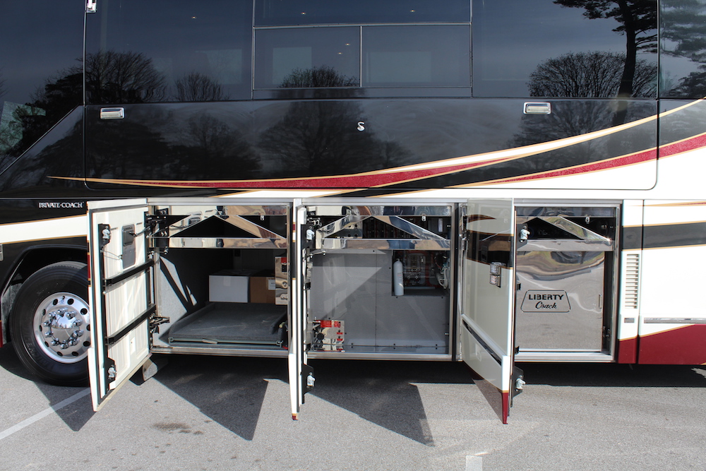 2004 Prevost Liberty H3-45 For Sale