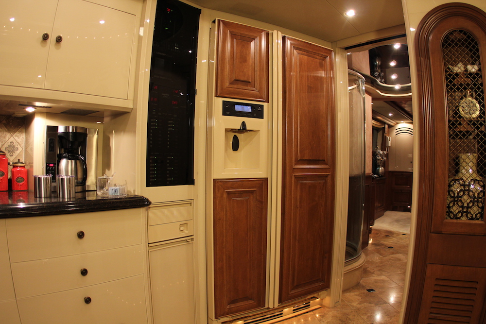 2004 Prevost Liberty H3-45 For Sale