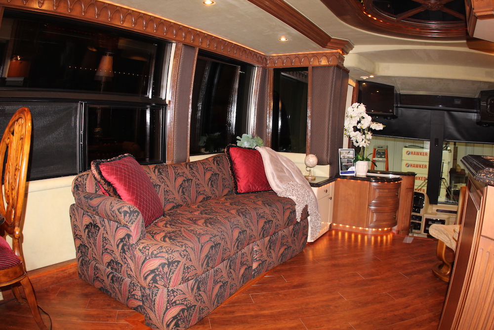 2004 Prevost Liberty H3-45 For Sale