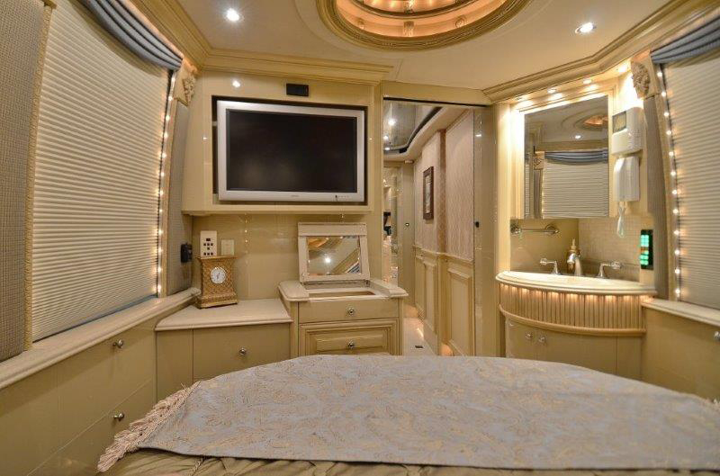 2004 Prevost Liberty XLII For Sale