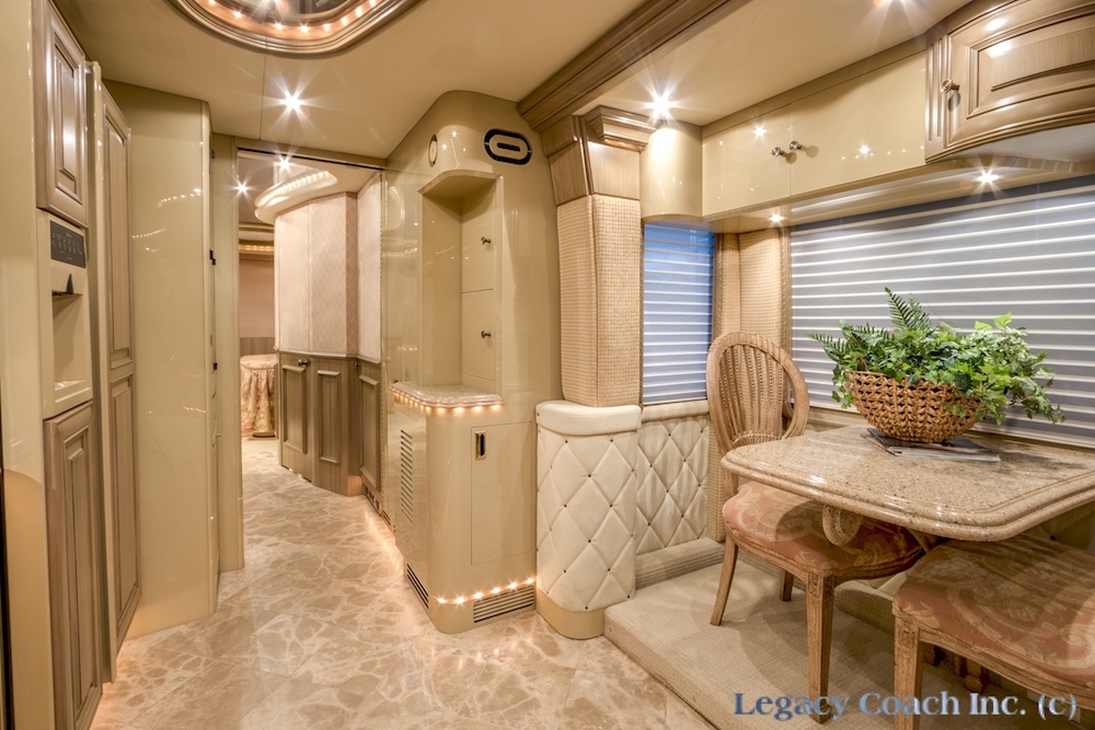 2004 Prevost Liberty XLII For Sale