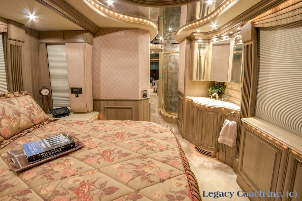 2004 Prevost Liberty XLII For Sale