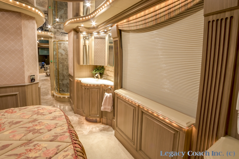 2004 Prevost Liberty XLII For Sale