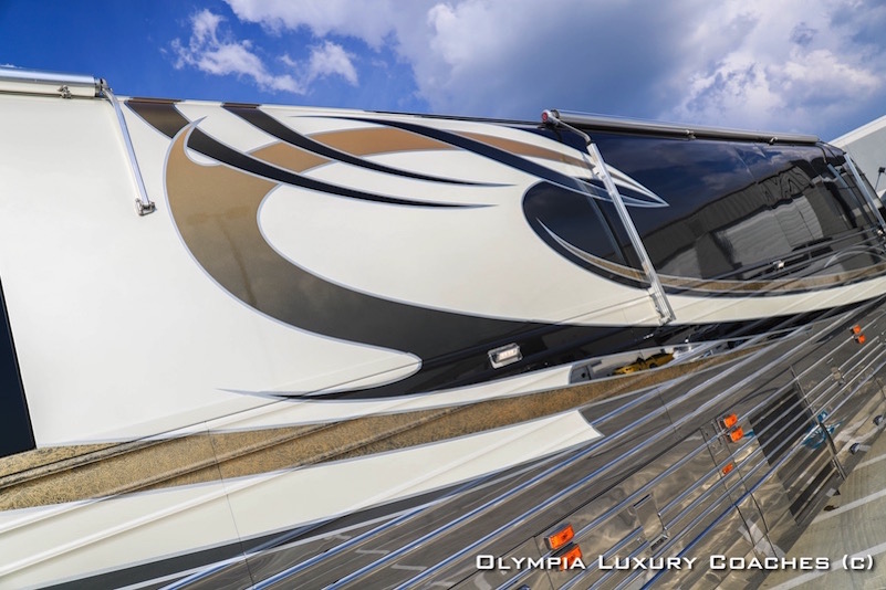 2004 Prevost Liberty XLII For Sale