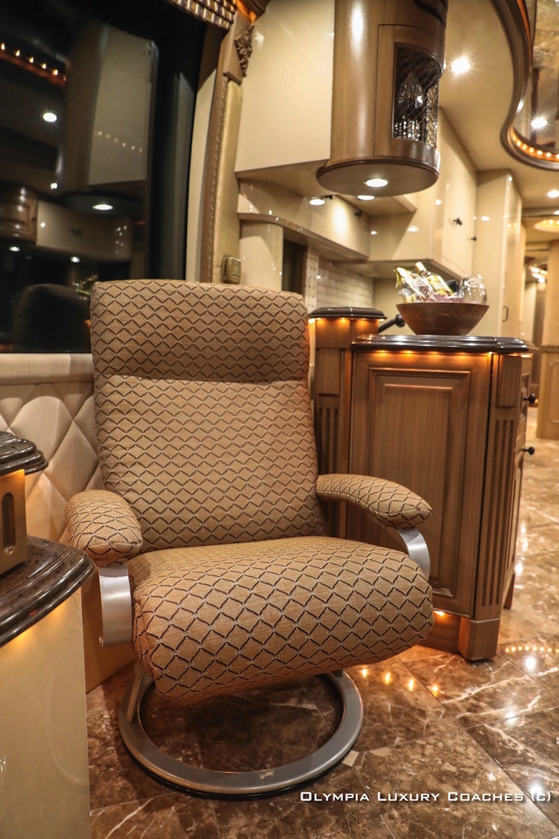 2004 Prevost Liberty XLII For Sale