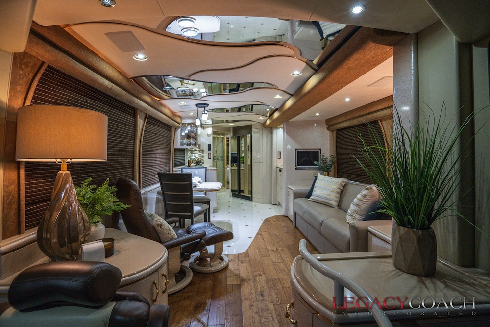 2004 Prevost Marathon H3-45 For Sale