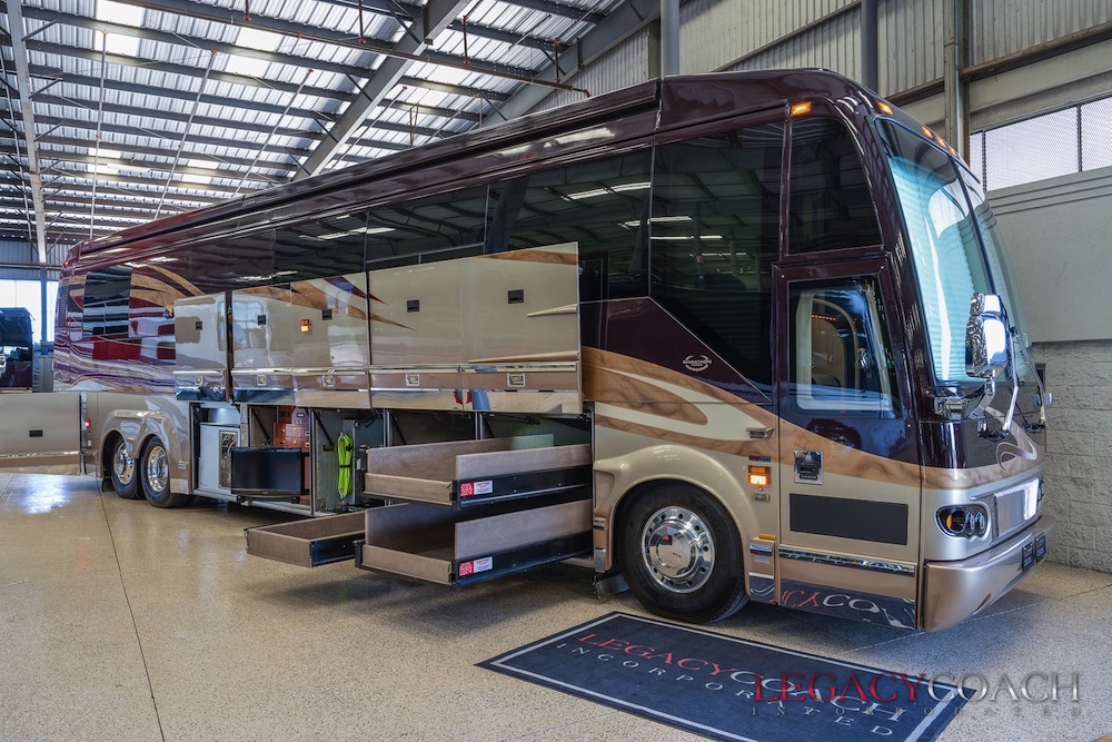 2004 Prevost Marathon H3-45 For Sale