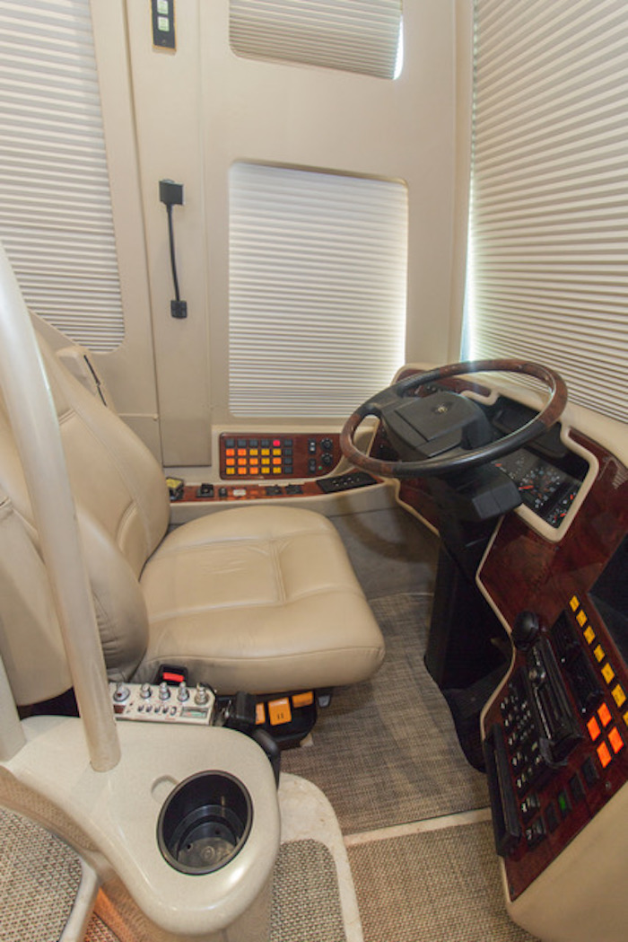 2004 Prevost Marathon H3-45 For Sale