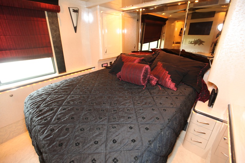 2004 Prevost Marathon For Sale