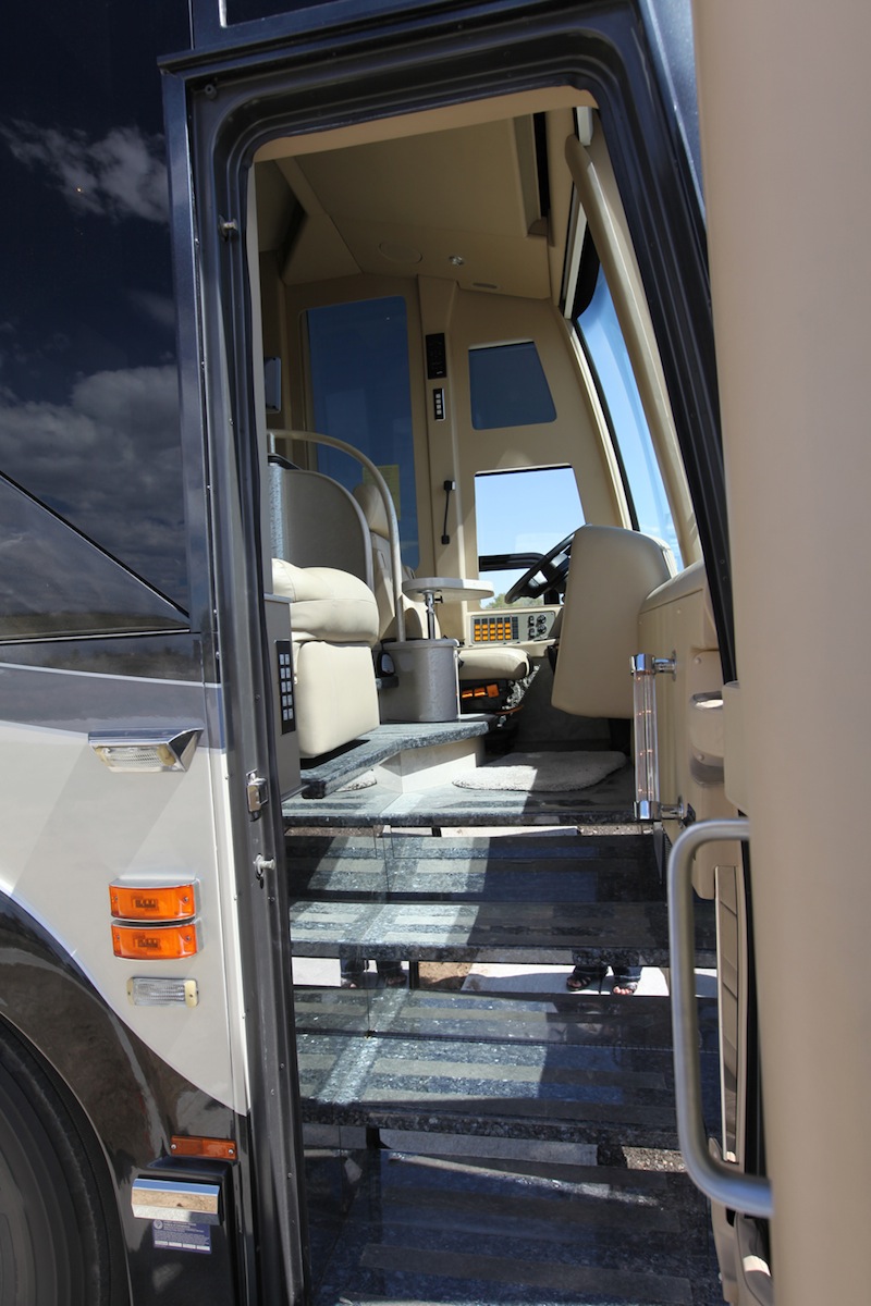 2004 Prevost Marathon For Sale