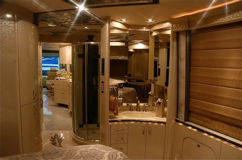 2004 Prevost Marathon XLII For Sale