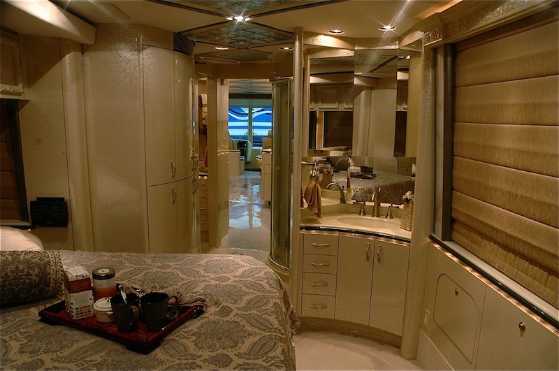 2004 Prevost Marathon XLII For Sale