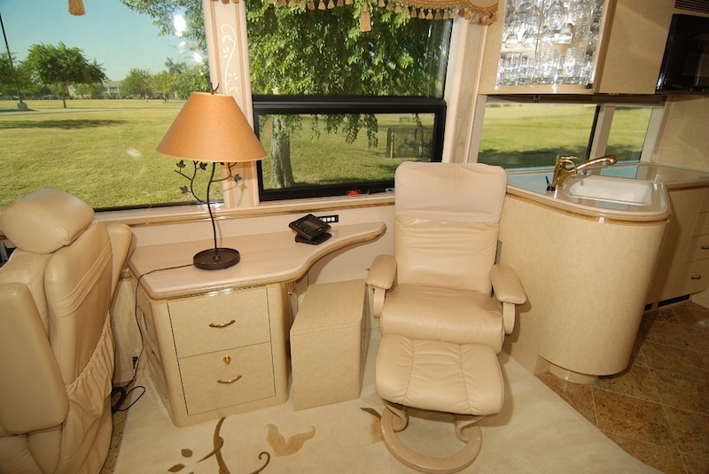 2004 Prevost Marathon XLII For Sale